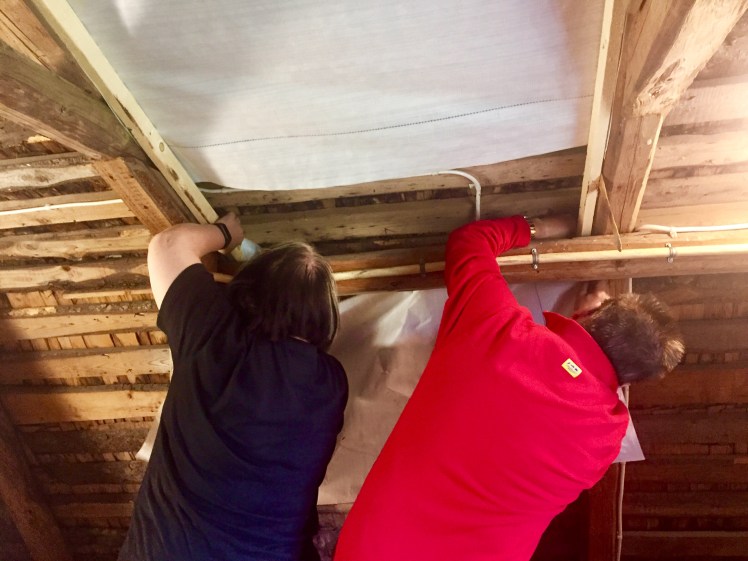 Monta_käsiparia_tarvittiin