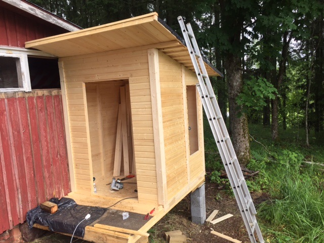 5_Mökkihuussin ikkunan teko