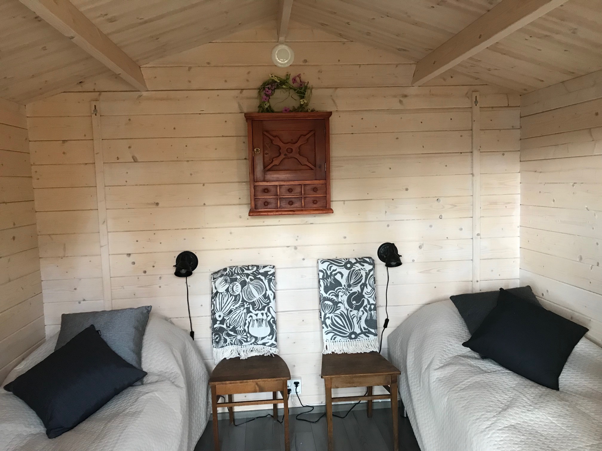 Ilmanvaihtoventtiili_kaappi_valot